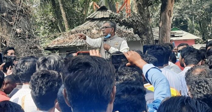 অবস্থান ধর্মঘটে কাদের মির্জা