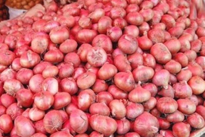 পেঁয়াজ কেজিতে বাড়ল ১০ টাকা