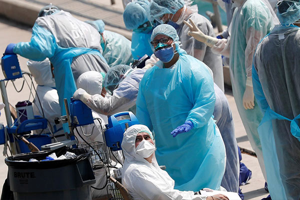 করোনা আতঙ্কে যুক্তরাষ্ট্র