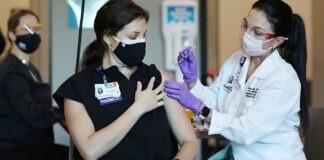 ভ্যাকসিন প্রয়োগের ১০০ কোটি ডোজ