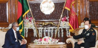 রাষ্ট্রপতি মো. আবদুল হামিদের সঙ্গে সাক্ষাৎ করছেন চীনা প্রতিরক্ষামন্ত্রী জেনারেল ওয়েই ফিংগে