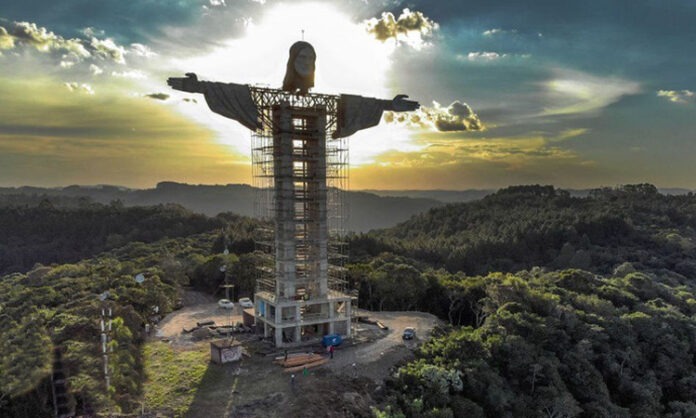 ক্রাইস্ট দ্য প্রটেক্টর