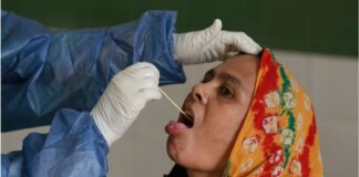 বাড়িতেই করোনার চিকিৎসা