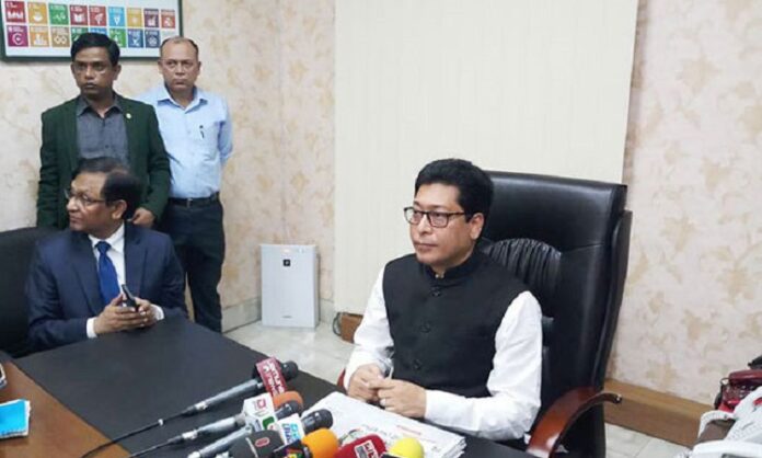 জনপ্রশাসন প্রতিমন্ত্রী ফরহাদ হোসেন