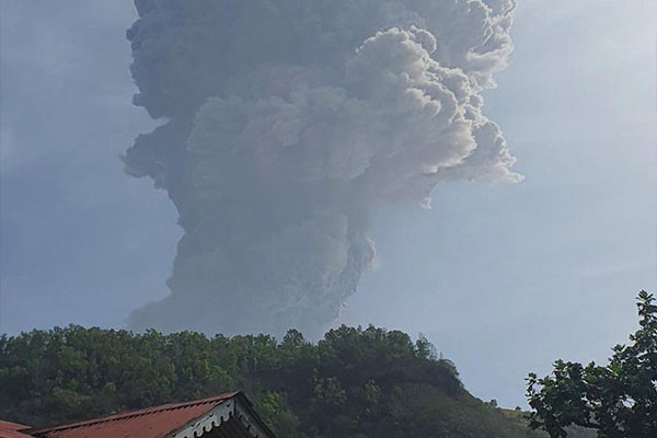 সেন্ট ভিনসেন্ট দ্বীপে অগ্ন্যুৎপাত