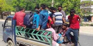 ঢাকা ছাড়ার হিড়িক