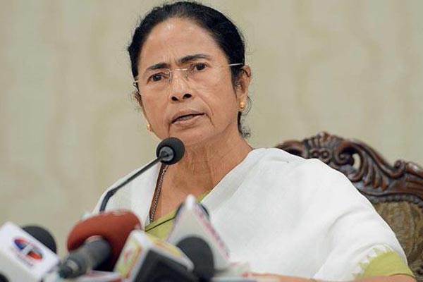 পশ্চিমবঙ্গের মুখ্যমন্ত্রী মমতা ব্যানার্জি