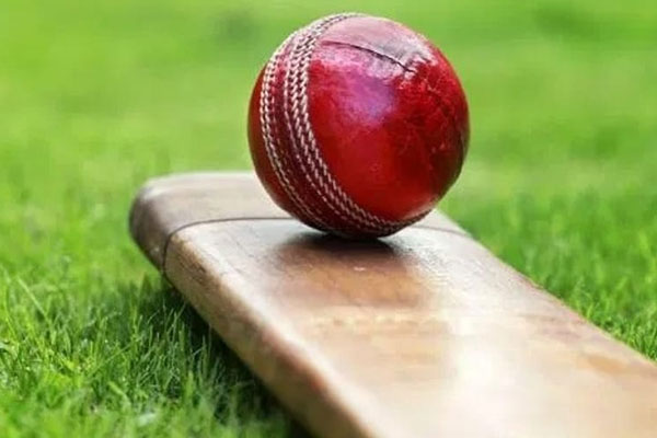 ছক্কায় ১২ রান ছক্কায় ১২ রান