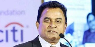 অর্থমন্ত্রী আ হ ম মুস্তফা কামাল