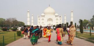 প্রথম ৫ লক্ষ আবেদনকারী বিদেশি পর্যটক ভারতে আসার ভিসার ফ্রি