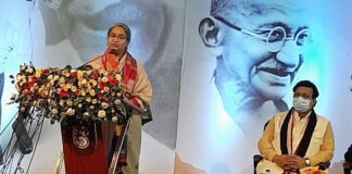 বঙ্গবন্ধু বাপু ডিজিটাল এক্সিবিশনের উদ্বোধন ভাষণ দিচ্ছেন দিপু মণি