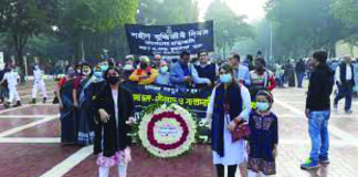 শহীদ বুদ্ধিজীবী কবরস্থানে সর্বসাধারণ শ্রদ্ধা