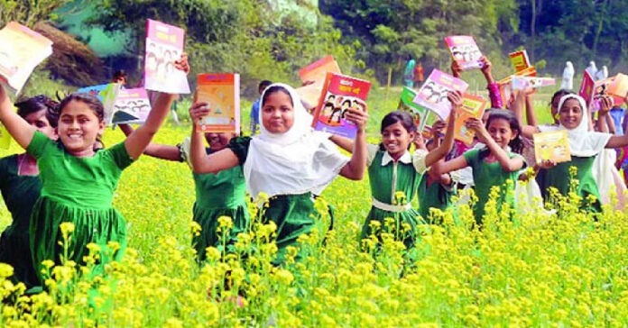 করোনার কারণে উৎসব ছাড়াই বই বিতরণ শুরু