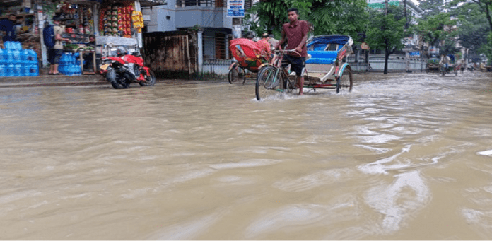 সিলেটের বন্যাঃ বিমান চলাচল বন্ধ 