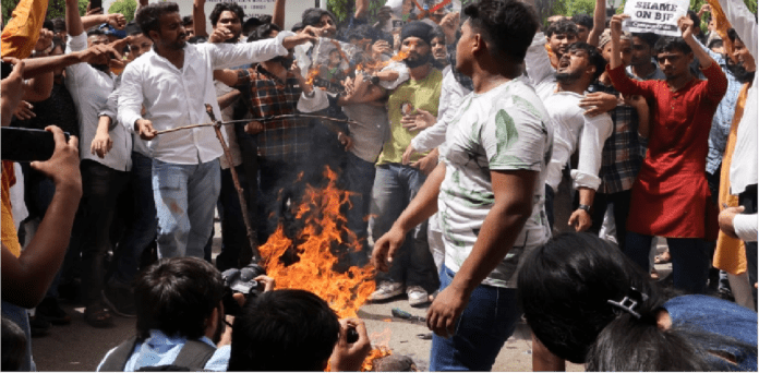 মহানবী মুহাম্মদ (সা.) কে কটূক্তির প্রতিবাদে কলকাতায় ইন্টারনেট বন্ধ