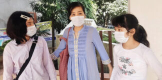 আমি বাংলাদেশে থাকতে চাই, মায়ের কাছে যাব না