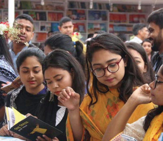 অমর একুশে বইমেলা