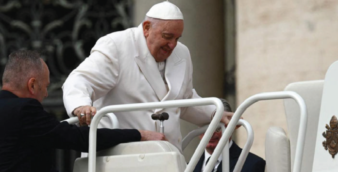 পোপ ফ্রান্সিস হাসপাতালে ভর্তি