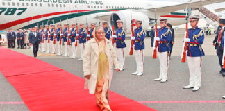 জাপান পৌঁছেছেন প্রধানমন্ত্রী