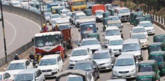 শুক্রবার রাতে বিমানবন্দর সড়ক এড়িয়ে চলার পরামর্শ