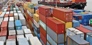 কন্টেইনার চাপা পড়ে দুজনের মৃত্যু