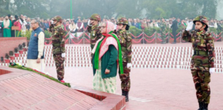 জাতীয় স্মৃতিসৌধে রাষ্ট্রপতি-প্রধানমন্ত্রীর শ্রদ্ধা