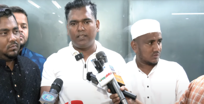 মাংস বিক্রি ছেড়ে দেওয়ার সিদ্ধান্ত খলিলের মাংস বিক্রি
