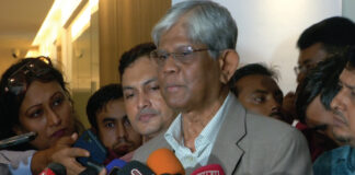 জিনিসপত্রের দাম কমানোই প্রথম অগ্রাধিকার: অর্থ উপদেষ্টা