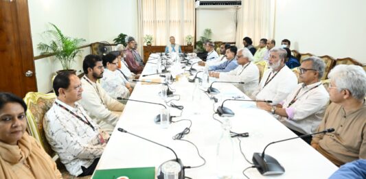 ১৩ রাজনৈতিক দল
