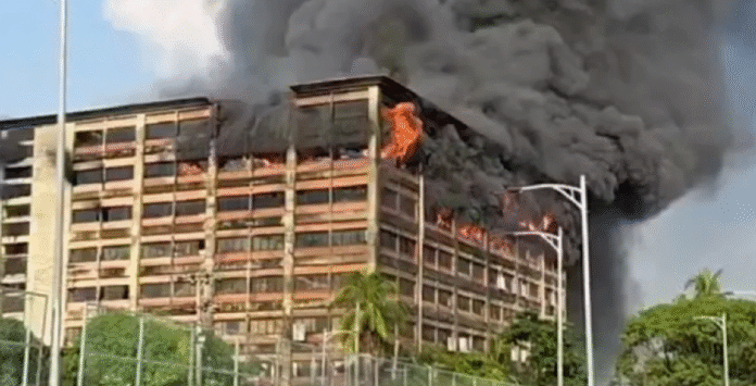 চট্টগ্রাম ইপিজেডে পোশাক কারখানায় আগুন চট্টগ্রাম