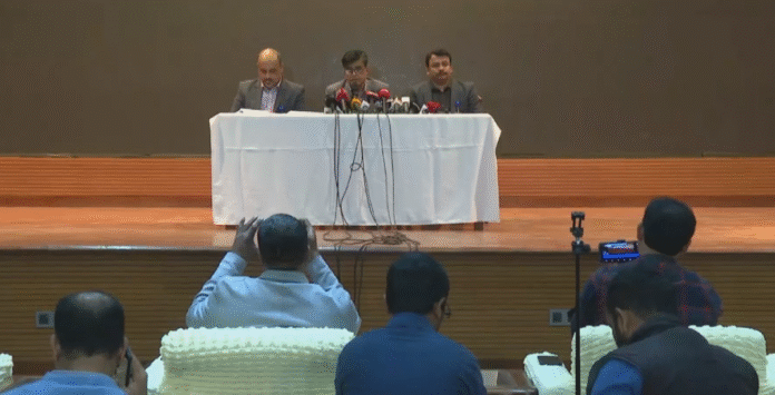 লুট হওয়া অস্ত্র