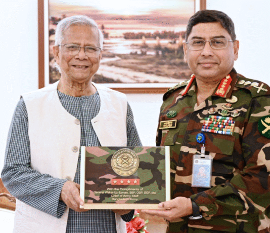 প্রধান উপদেষ্টার সঙ্গে সেনাপ্রধানের সাক্ষাৎ প্রধান উপদেষ্টা