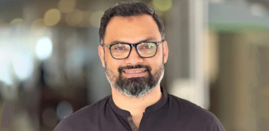 পাকিস্তানের বিপক্ষে