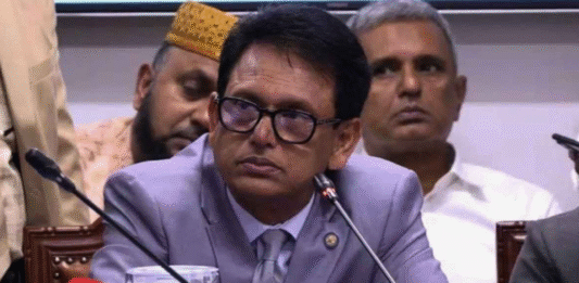 বিনামূল্যে স্কুলড্রেস