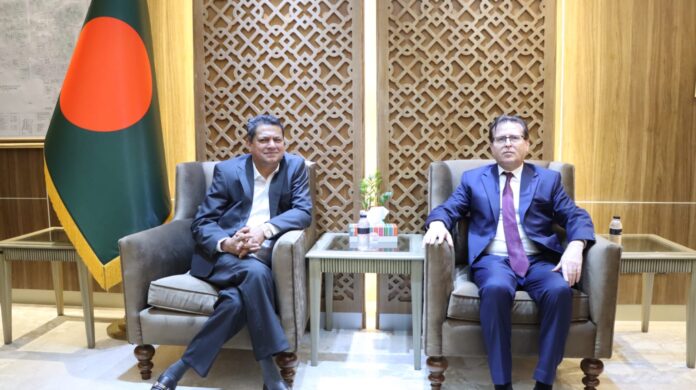 গৃহায়ন ও গণপূর্ত মন্ত্রী