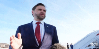 মার্কিন প্রতিনিধি দলকে নিয়ে ইসলামাবাদে পৌঁছেছেন ভ্যান্স মার্কিন প্রতিনিধি