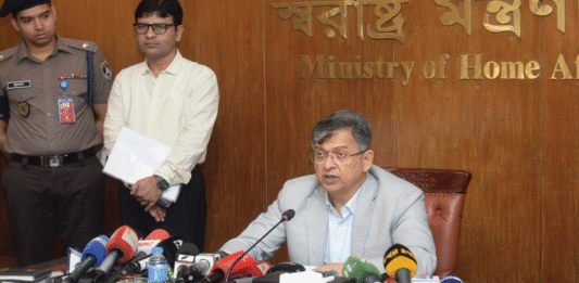 বেনজীর আহমেদকে দেশে ফিরিয়ে আনার প্রক্রিয়া অত্যন্ত দ্রুততার সাথে এগিয়ে চলছে: স্বরাষ্ট্রমন্ত্রী