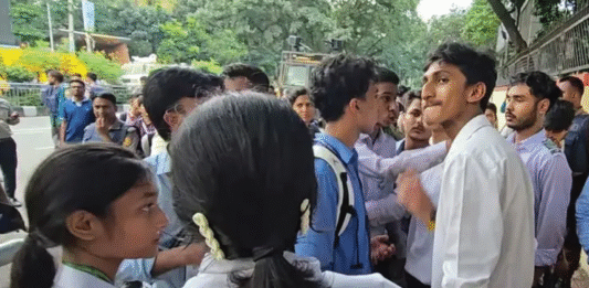শিক্ষার্থীদের ছয় দফা দাবি শিক্ষার্থী