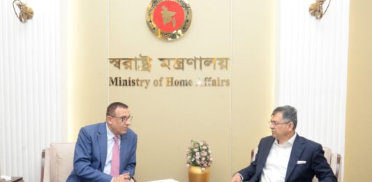 স্বরাষ্ট্রমন্ত্রীর সঙ্গে ফিলিস্তিনের রাষ্ট্রদূতের সৌজন্য সাক্ষাৎ স্বরাষ্ট্রমন্ত্রী