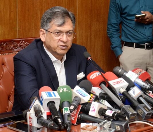 নকলমুক্ত ও মানসম্মত শিক্ষা নিশ্চিত করতে সরকার আপসহীন- স্বরাষ্ট্রমন্ত্রী নকলমুক্ত