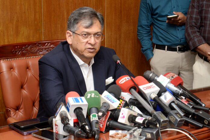 নকলমুক্ত ও মানসম্মত শিক্ষা নিশ্চিত করতে সরকার আপসহীন- স্বরাষ্ট্রমন্ত্রী নকলমুক্ত