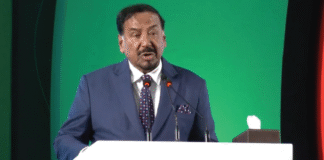 ডকুমেন্টারিতে