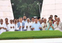 জিয়াউর রহমান ও খালেদা জিয়ার সমাধিতে শ্রদ্ধা তারেক রহমানের জিয়াউর রহমান